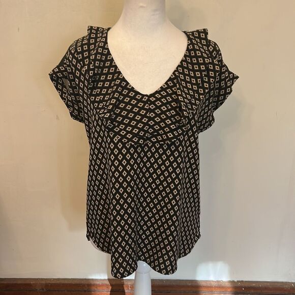 Pleione Black Patterned Flutter Sleeve Ruffled Blouse Size XS EUC - Picture 2 of 9